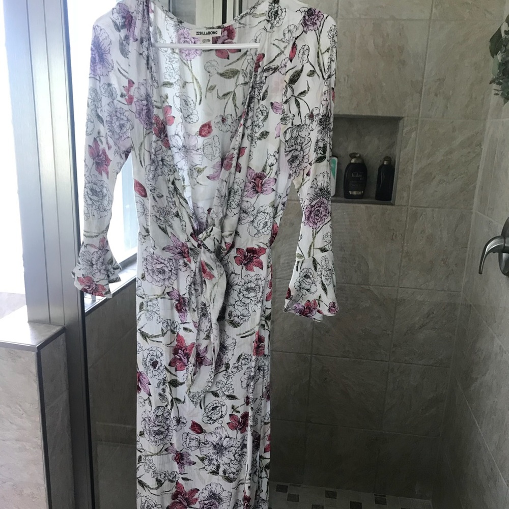 Billabong dress